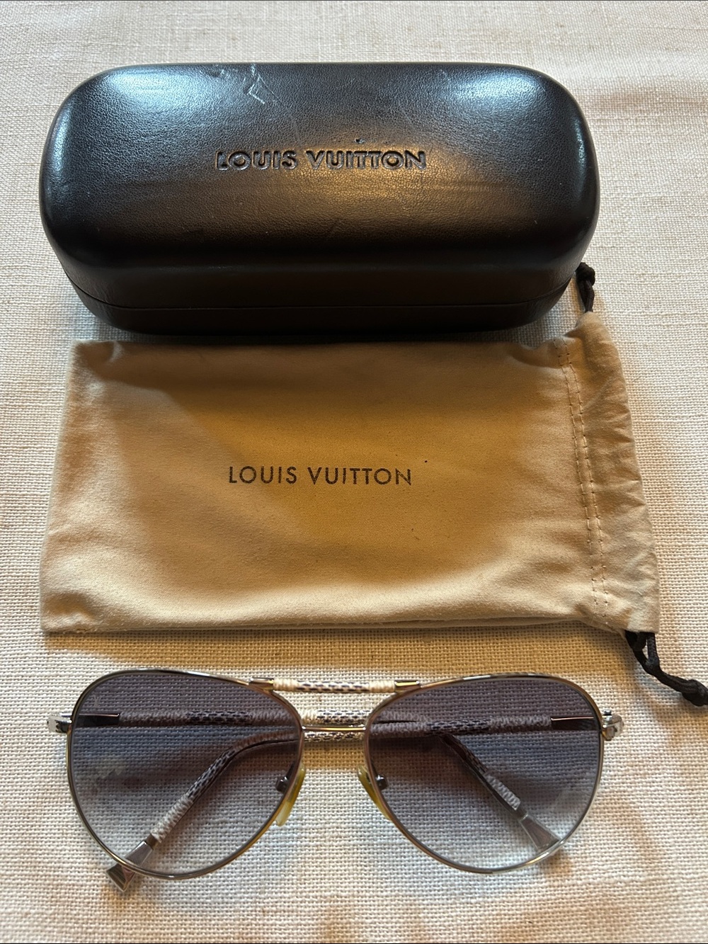 Louis Vuitton Aviator Sunglasses with Blue Gradient Lenses and Silver Fram
